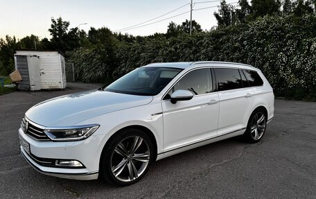 Volkswagen Passat B8 рестайлинг, 2015 год, 1 970 000 рублей, 3 фотография
