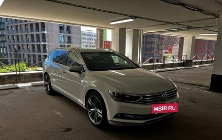 Volkswagen Passat B8 рестайлинг, 2015 год, 1 970 000 рублей, 15 фотография