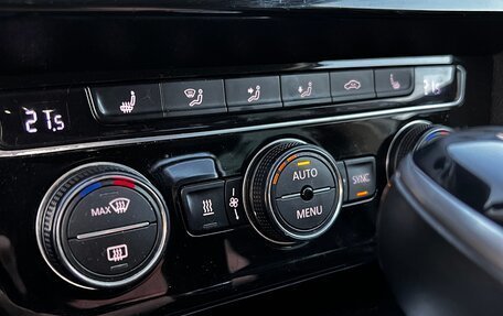 Volkswagen Passat B8 рестайлинг, 2015 год, 1 970 000 рублей, 25 фотография