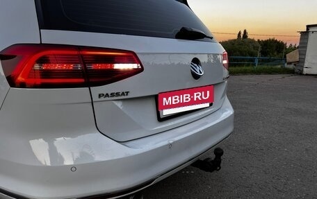 Volkswagen Passat B8 рестайлинг, 2015 год, 1 970 000 рублей, 10 фотография