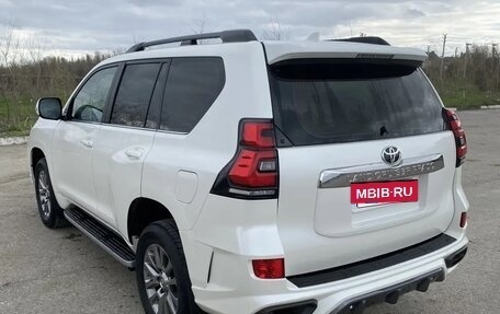 Toyota Land Cruiser Prado 150 рестайлинг 2, 2020 год, 5 350 000 рублей, 7 фотография