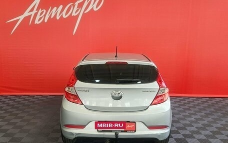 Hyundai Solaris II рестайлинг, 2015 год, 715 000 рублей, 4 фотография