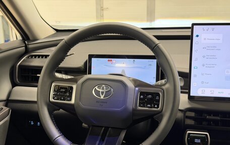 Toyota RAV4, 2026 год, 3 999 000 рублей, 22 фотография