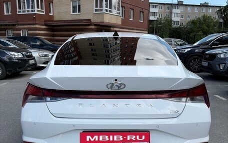 Hyundai Elantra, 2021 год, 2 175 000 рублей, 4 фотография