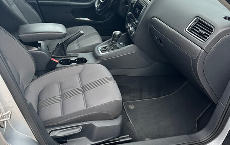 Volkswagen Jetta VI, 2014 год, 1 300 000 рублей, 14 фотография