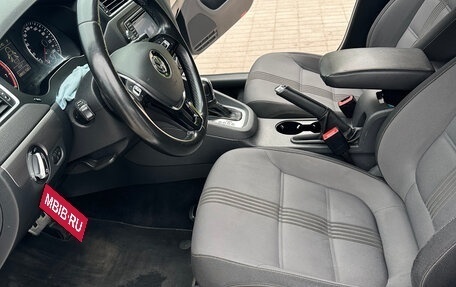 Volkswagen Jetta VI, 2014 год, 1 300 000 рублей, 13 фотография