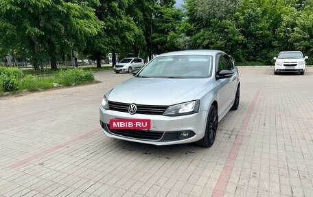 Volkswagen Jetta VI, 2014 год, 1 300 000 рублей, 3 фотография