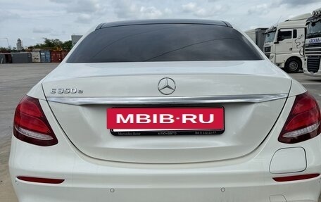 Mercedes-Benz E-Класс, 2019 год, 2 900 000 рублей, 7 фотография