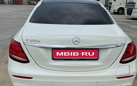 Mercedes-Benz E-Класс, 2019 год, 2 900 000 рублей, 6 фотография