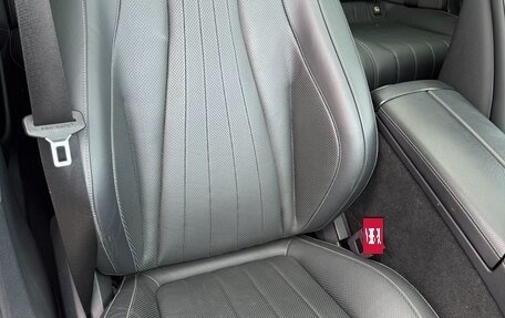 Mercedes-Benz E-Класс, 2019 год, 2 900 000 рублей, 14 фотография