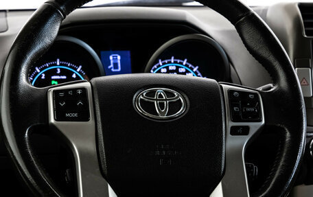 Toyota Land Cruiser Prado 150 рестайлинг 2, 2010 год, 2 199 000 рублей, 13 фотография