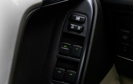 Toyota Land Cruiser Prado 150 рестайлинг 2, 2010 год, 2 199 000 рублей, 15 фотография