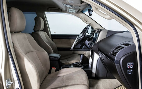 Toyota Land Cruiser Prado 150 рестайлинг 2, 2010 год, 2 199 000 рублей, 18 фотография
