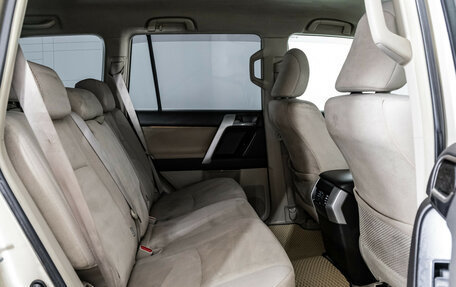 Toyota Land Cruiser Prado 150 рестайлинг 2, 2010 год, 2 199 000 рублей, 19 фотография
