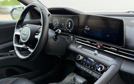 Hyundai Elantra, 2022 год, 2 290 000 рублей, 12 фотография
