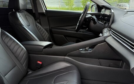 Hyundai Elantra, 2022 год, 2 290 000 рублей, 26 фотография