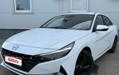 Hyundai Elantra, 2022 год, 2 290 000 рублей, 15 фотография