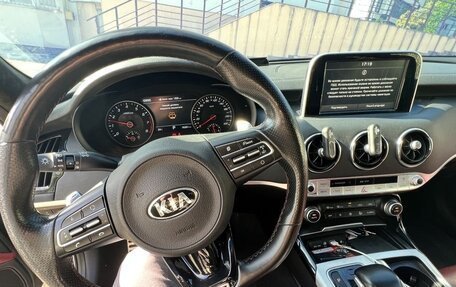 KIA Stinger I, 2018 год, 2 500 000 рублей, 4 фотография