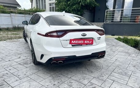 KIA Stinger I, 2018 год, 2 500 000 рублей, 7 фотография