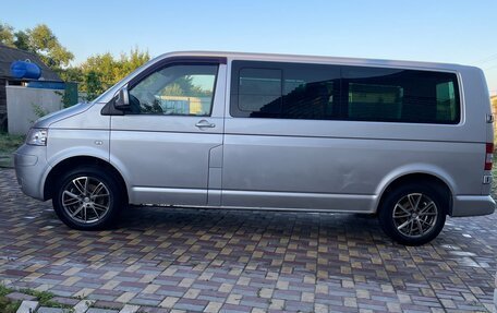 Volkswagen Caravelle T5, 2005 год, 840 000 рублей, 18 фотография