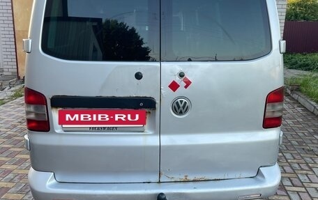 Volkswagen Caravelle T5, 2005 год, 840 000 рублей, 16 фотография