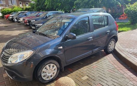 Renault Sandero I, 2010 год, 650 000 рублей, 2 фотография