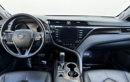 Toyota Camry, 2020 год, 2 900 000 рублей, 15 фотография