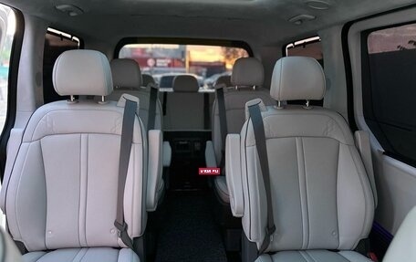 Hyundai Staria, 2023 год, 6 400 000 рублей, 16 фотография