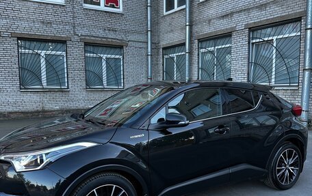 Toyota C-HR I рестайлинг, 2018 год, 2 190 000 рублей, 3 фотография
