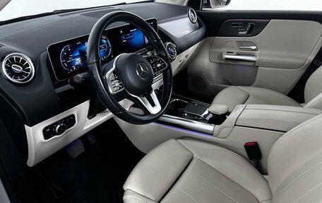 Mercedes-Benz GLA, 2020 год, 3 600 000 рублей, 9 фотография