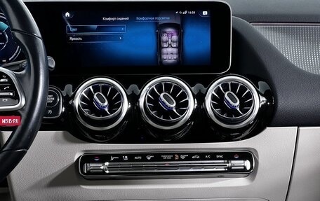 Mercedes-Benz GLA, 2020 год, 3 600 000 рублей, 15 фотография
