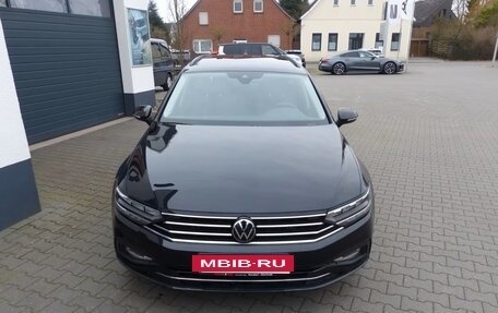 Volkswagen Passat B8 рестайлинг, 2023 год, 2 590 000 рублей, 5 фотография