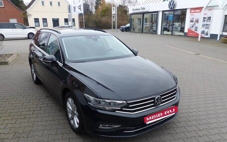 Volkswagen Passat B8 рестайлинг, 2023 год, 2 590 000 рублей, 2 фотография