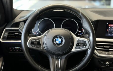 BMW 3 серия, 2019 год, 3 300 000 рублей, 11 фотография