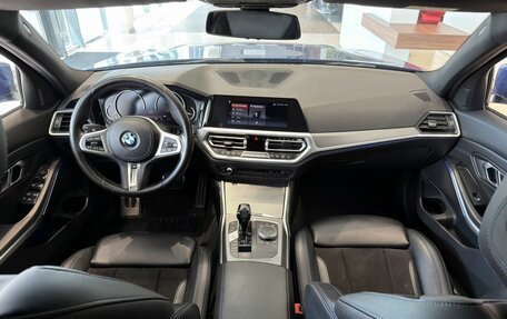 BMW 3 серия, 2019 год, 3 300 000 рублей, 19 фотография