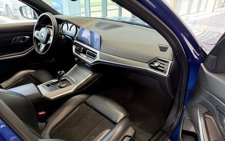 BMW 3 серия, 2019 год, 3 300 000 рублей, 22 фотография