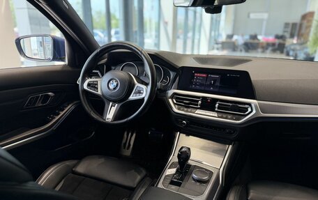 BMW 3 серия, 2019 год, 3 300 000 рублей, 20 фотография