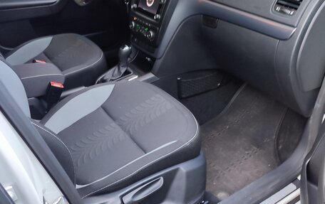 Skoda Yeti I рестайлинг, 2017 год, 1 800 000 рублей, 3 фотография