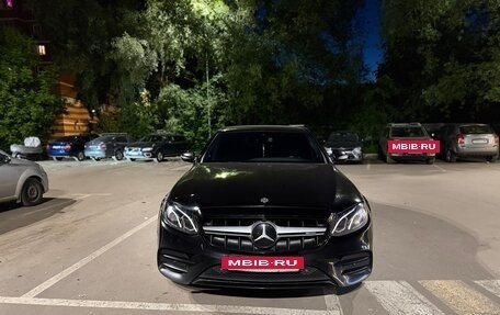 Mercedes-Benz E-Класс, 2019 год, 2 200 000 рублей, 6 фотография