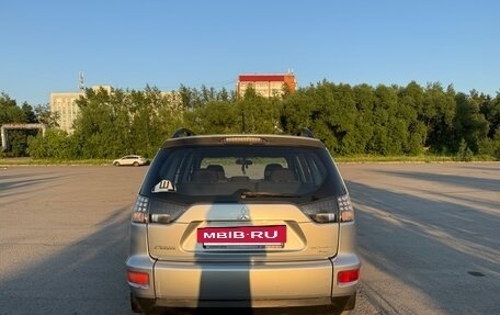 Mitsubishi Outlander III рестайлинг 3, 2011 год, 1 350 000 рублей, 5 фотография