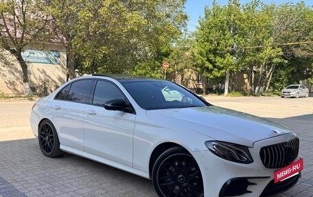 Mercedes-Benz E-Класс, 2016 год, 2 750 000 рублей, 8 фотография