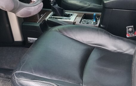 Toyota Land Cruiser Prado 150 рестайлинг 2, 2010 год, 2 300 000 рублей, 7 фотография