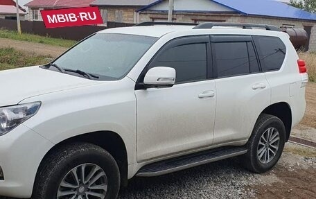 Toyota Land Cruiser Prado 150 рестайлинг 2, 2010 год, 2 300 000 рублей, 19 фотография