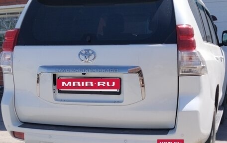 Toyota Land Cruiser Prado 150 рестайлинг 2, 2010 год, 2 300 000 рублей, 2 фотография