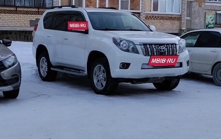 Toyota Land Cruiser Prado 150 рестайлинг 2, 2010 год, 2 300 000 рублей, 12 фотография