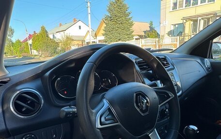 Renault Logan II, 2018 год, 950 000 рублей, 4 фотография