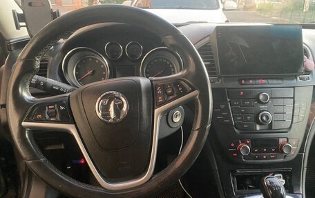 Opel Insignia II рестайлинг, 2011 год, 800 000 рублей, 9 фотография