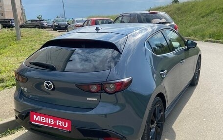 Mazda 3, 2019 год, 2 100 000 рублей, 17 фотография