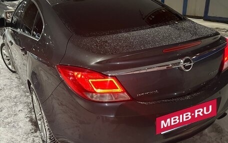 Opel Insignia II рестайлинг, 2011 год, 800 000 рублей, 2 фотография