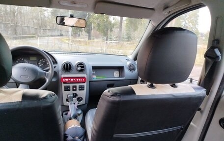 Renault Logan I, 2006 год, 180 000 рублей, 13 фотография